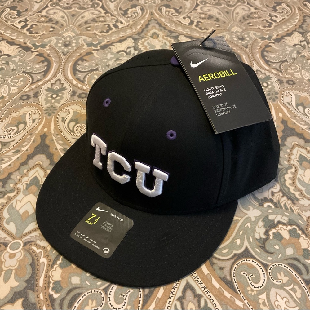 NWT Nike True Aerobill TCU Horned Frogs 7 1/2 fitted Hat